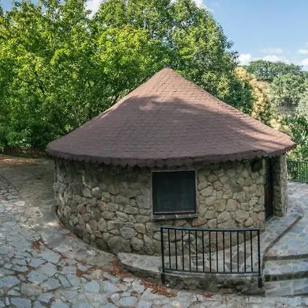Chozos Rurales El Solitario * 바뇨스 데 몬테마요르